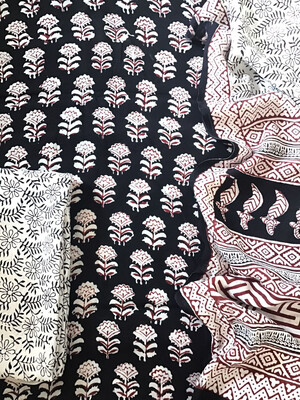 Pure Fine Crepe Silk Bagh Printed Suit - Black